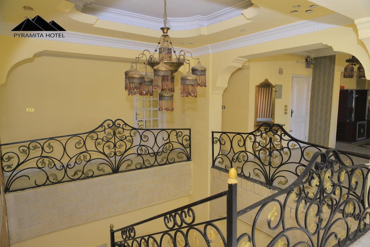 Pyramita Hotel Ghatati Ngoại thất bức ảnh