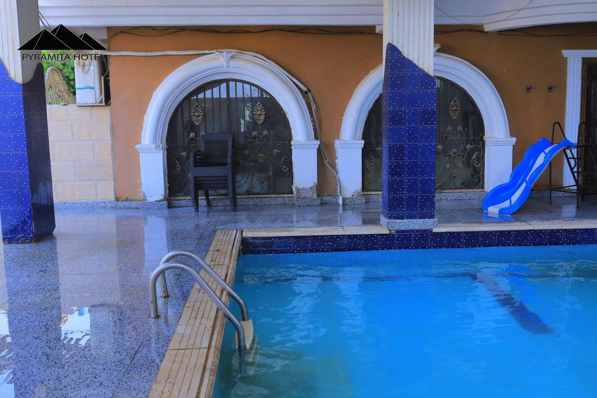 Pyramita Hotel Ghatati Ngoại thất bức ảnh