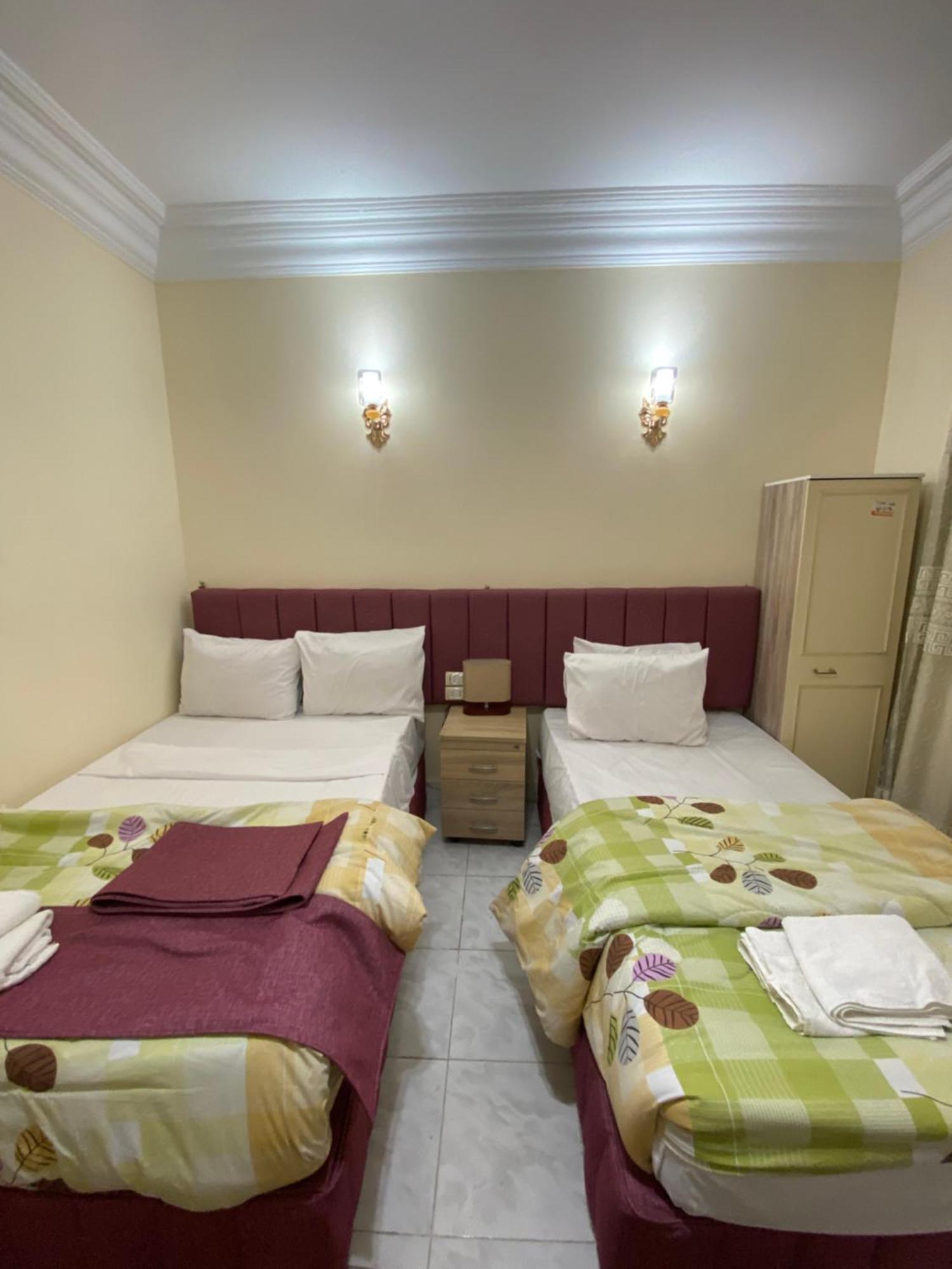 Pyramita Hotel Ghatati Ngoại thất bức ảnh