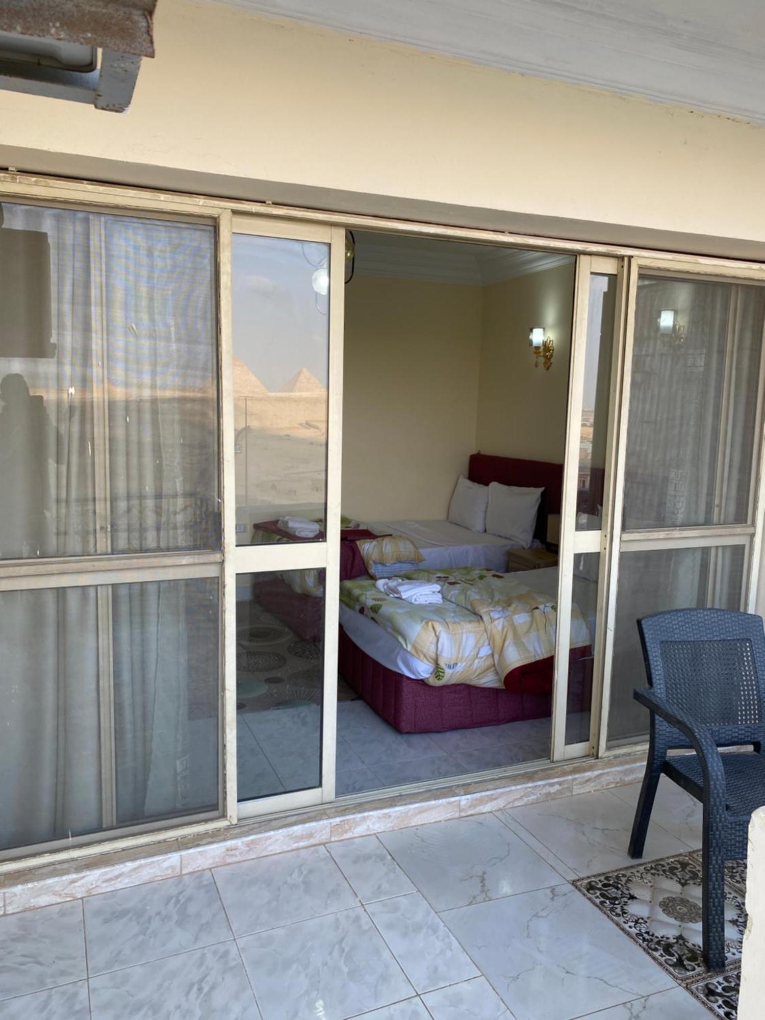 Pyramita Hotel Ghatati Ngoại thất bức ảnh