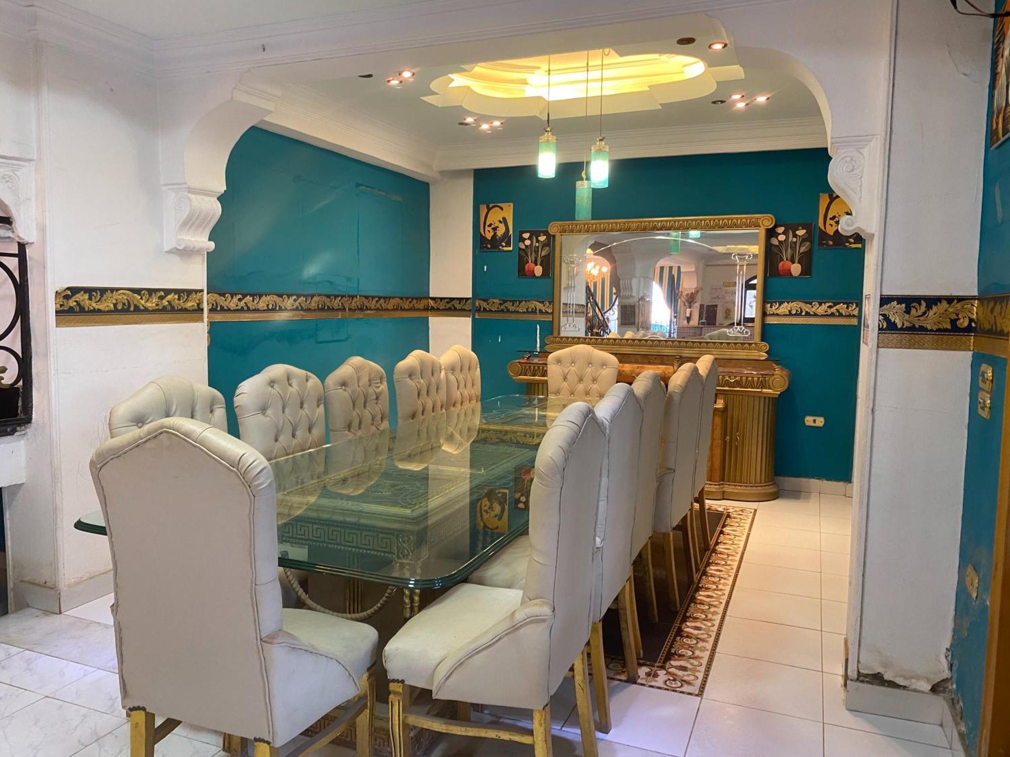 Pyramita Hotel Ghatati Ngoại thất bức ảnh